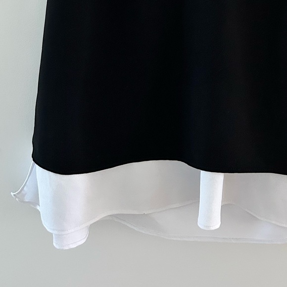 Sleeveless lightweight black and white blouse - Picture 5 of 5